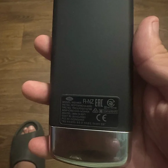 Land Rover Remote Control - Picture 2 of 2